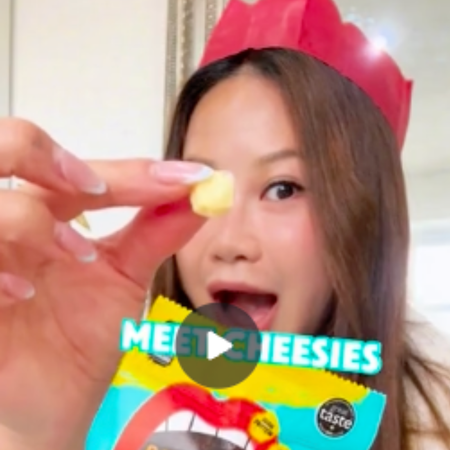 Cheesies Christmas Crackers Box of 6